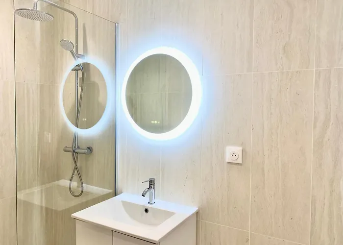 Апартаменты Scandinave Balcon Et Ascenseur Анже