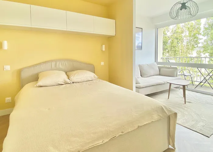 Scandinave Balcon Et Ascenseur * Angers